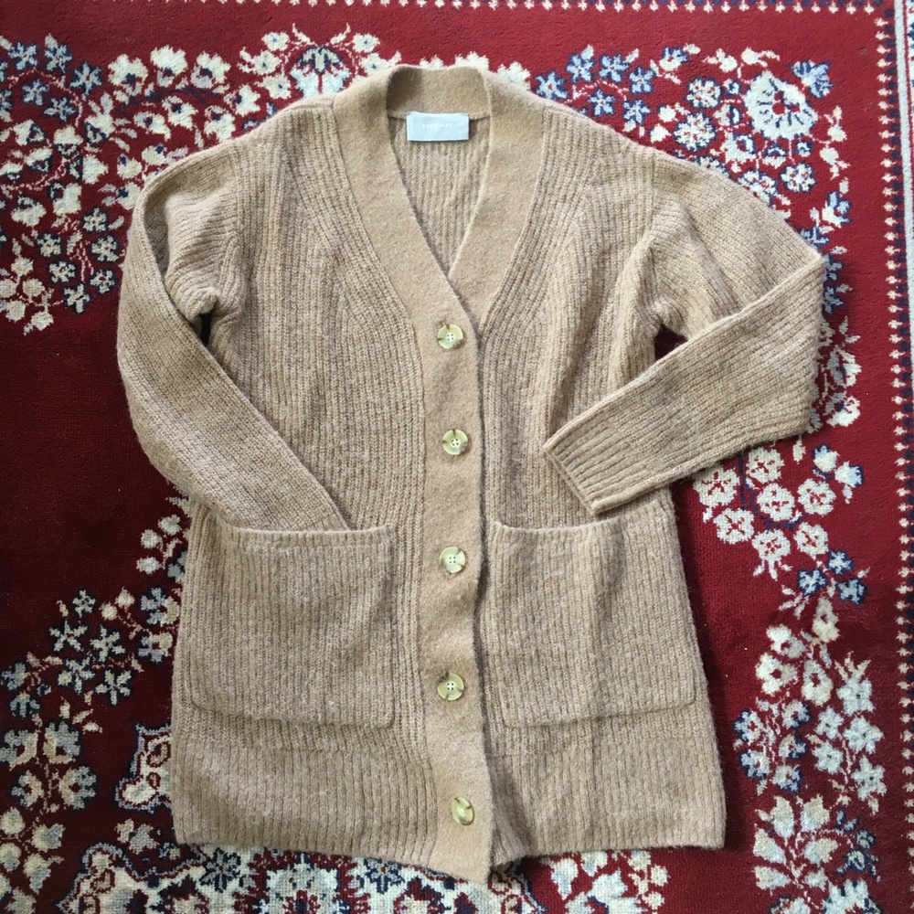 Everlane, The Oversized Alpaca Cardigan - Picture 3 of 4